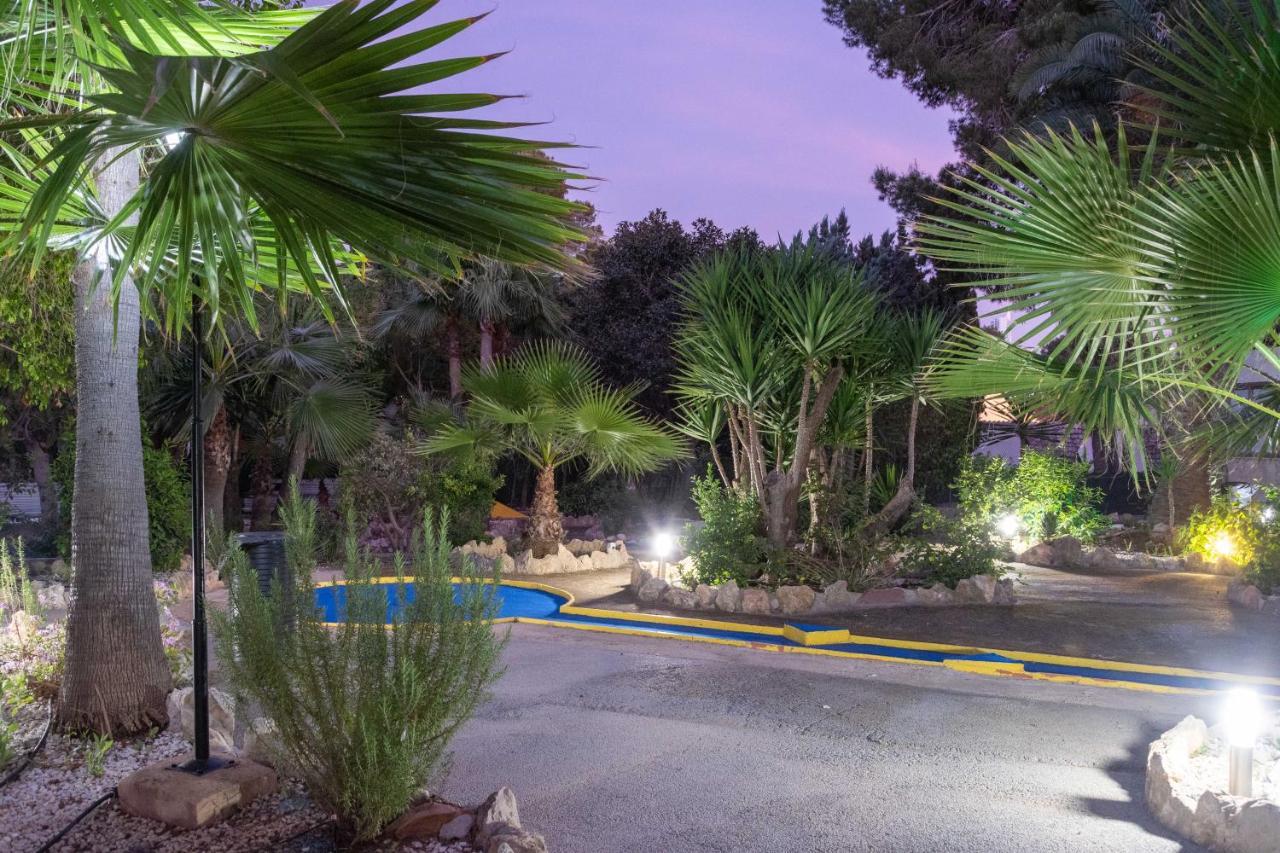 Apartamentos Palasiet Benidorm Bagian luar foto