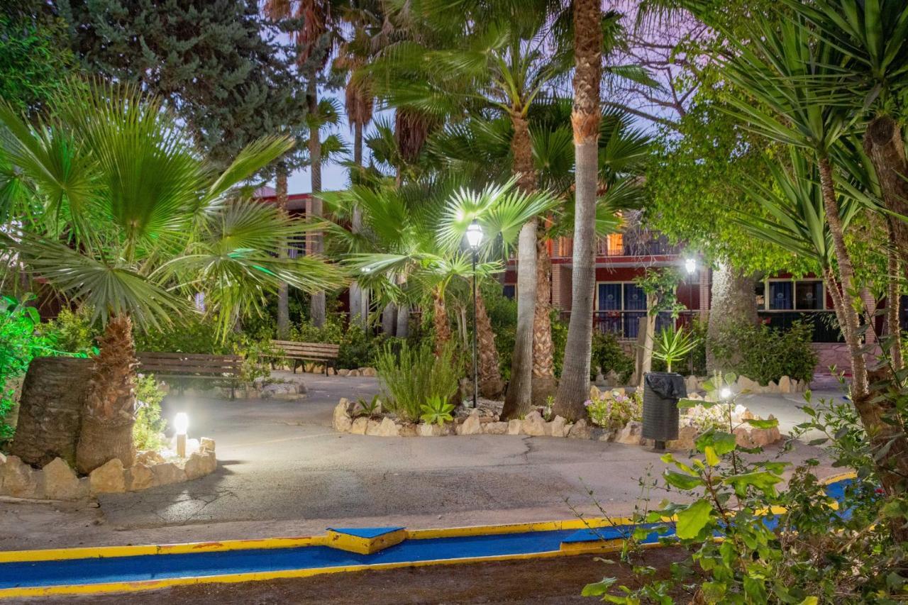 Apartamentos Palasiet Benidorm Bagian luar foto
