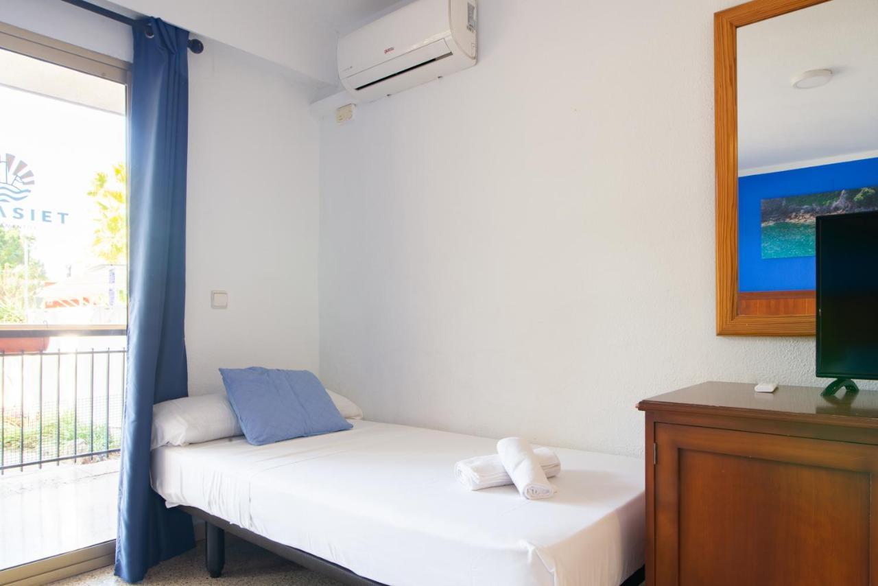 Apartamentos Palasiet Benidorm Bagian luar foto