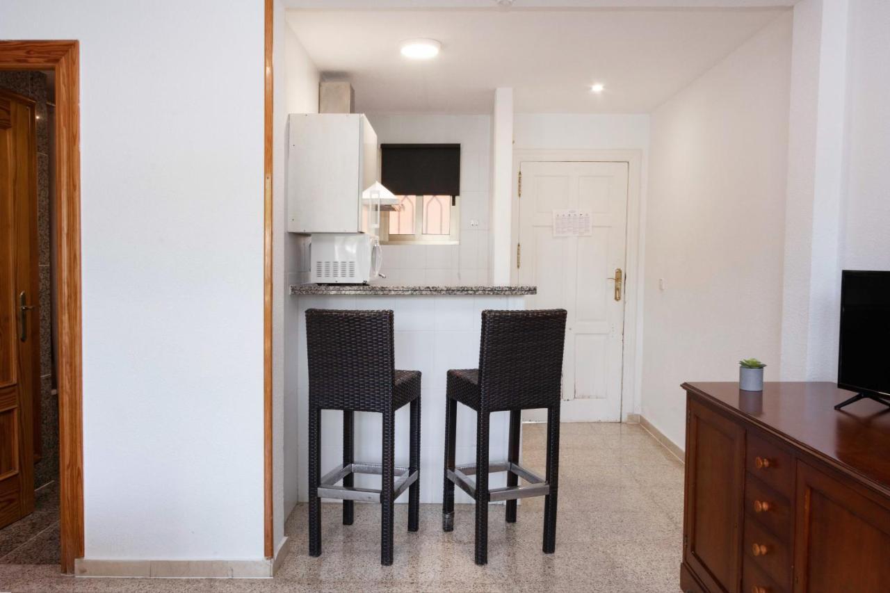 Apartamentos Palasiet Benidorm Bagian luar foto