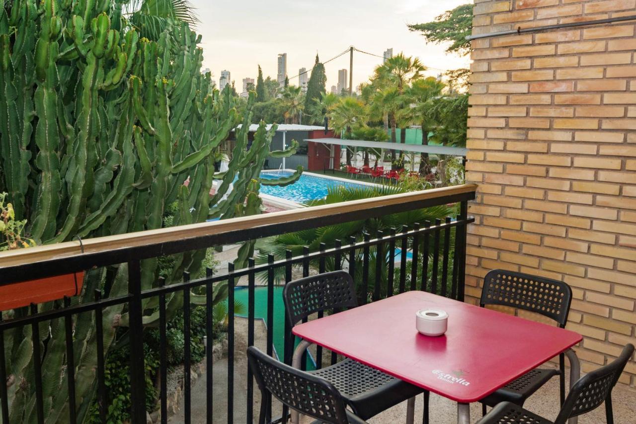 Apartamentos Palasiet Benidorm Bagian luar foto