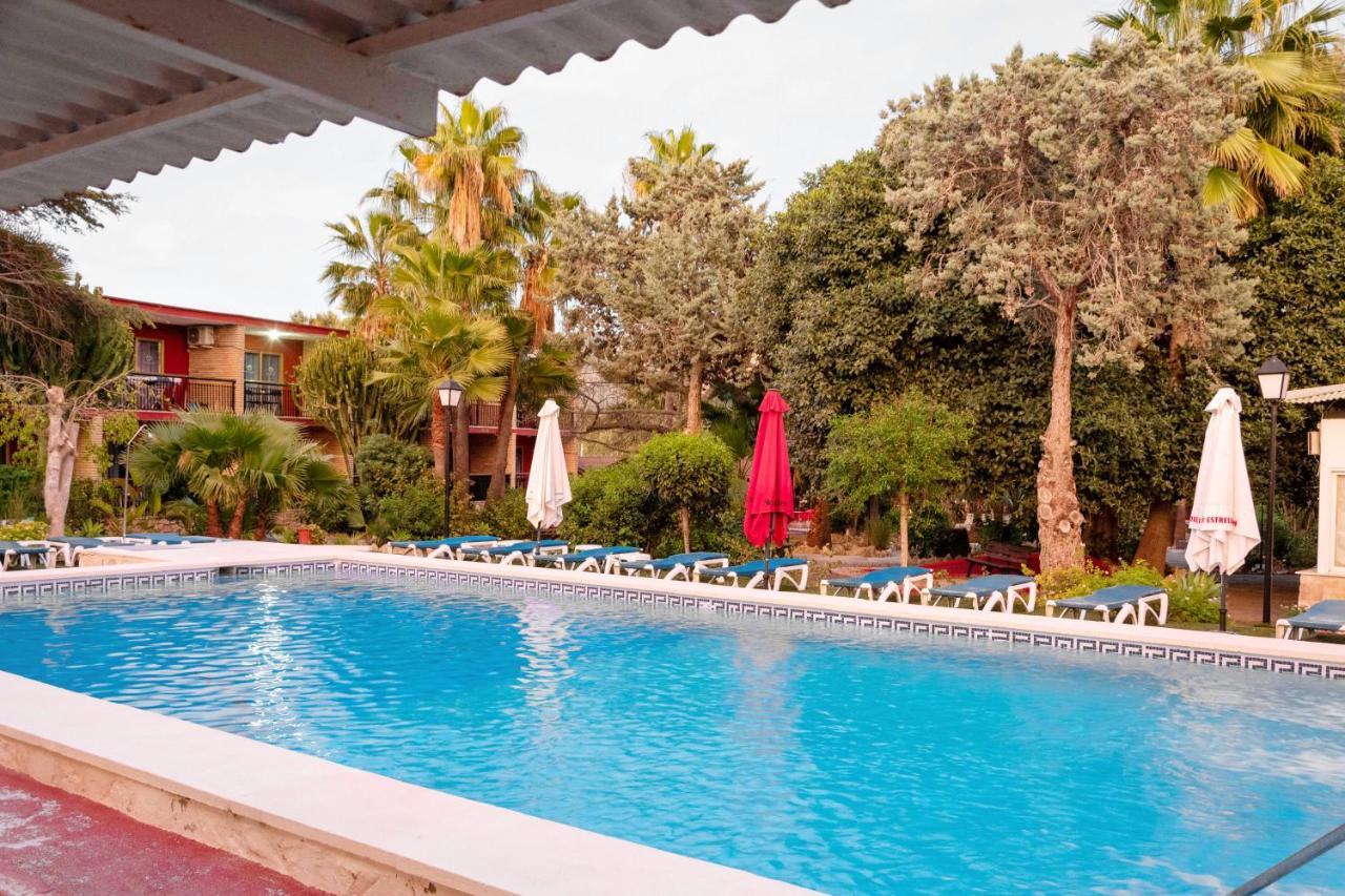 Apartamentos Palasiet Benidorm Bagian luar foto