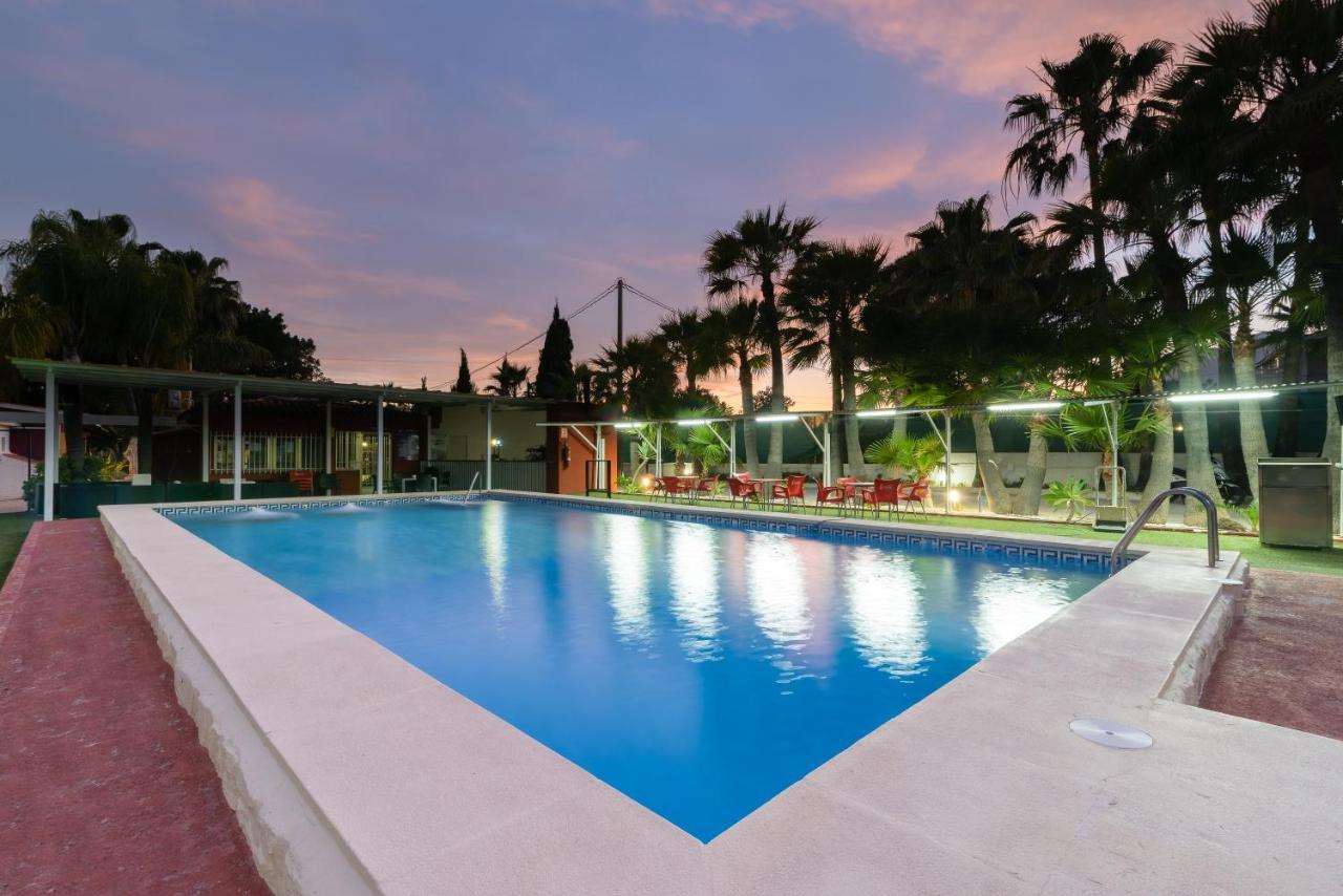 Apartamentos Palasiet Benidorm Bagian luar foto